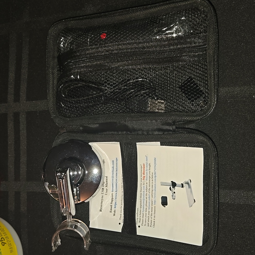 USB Digital Microscope with Stand - Picture 2 of 3